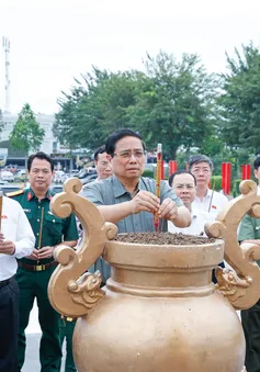 Thủ tướng dâng hương tại Khu di tích Chi bộ An Nam Cộng sản Đảng ở Cần Thơ