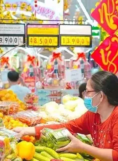 Xu hướng sắm Tết Ất Tỵ 2025: Tiết kiệm, đơn giản