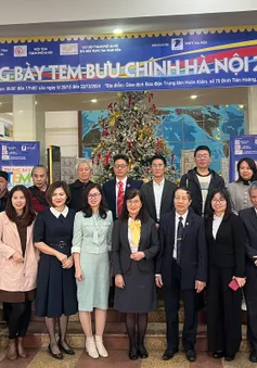 Khai mạc Trưng bày tem bưu chính Hà Nội 2024 với chủ đề về quân đội nhân dân