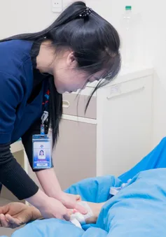 Phát hiện mắc ung thư trực tràng sau một tháng đau quặn bụng