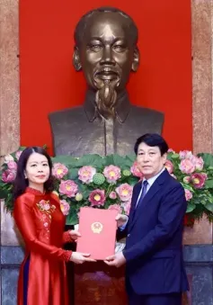 Chủ tịch nước Lương Cường trao Quyết định phong hàm Đại sứ