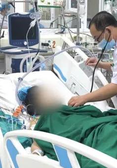 Mắc sốt rét ác tính sau chuyến công tác nước ngoài dài ngày