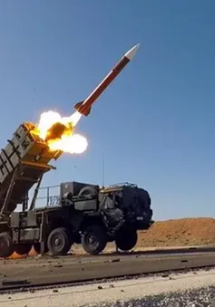 Iran tập trận gần nhà máy hạt nhân Nataz