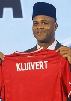 LĐBĐ Indonesia ra mắt HLV Patrick Kluivert