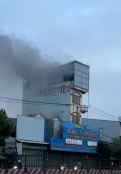 TP Hồ Chí Minh: Cháy lớn tại cửa hàng kinh doanh máy hàn