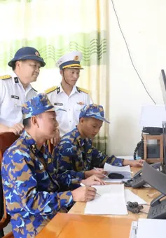 Vùng 4 thăm, kiểm tra sẵn sàng chiến đấu, chúc Tết các đơn vị đóng quân trên đảo Bình Ba