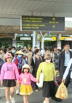 Ngày cuối nghỉ Tết, sân bay Tân Sơn Nhất đón hơn 150.000 khách