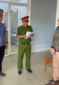 Khởi tố, bắt giam thầy giáo xâm hại nữ sinh lớp 10 nhiều lần tại nhà nghỉ