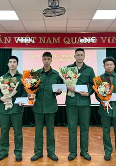 Hà Nội: Gặp mặt, động viên tân binh chuẩn bị lên đường nhập ngũ