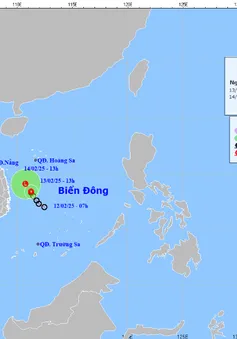 Áp thấp nhiệt đới gây mưa dông trên Biển Đông