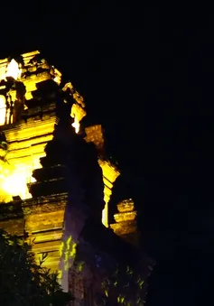 Sâu lắng Đêm thơ Nguyên Tiêu
