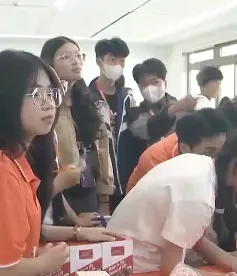 Trường Đại học FPT phổ cập trí tuệ nhân tạo cho học sinh THPT