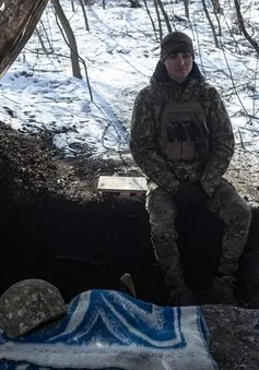 Ukraine trước áp lực tăng cường nghĩa vụ quân sự