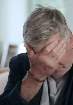 Alec Baldwin muốn tự tử sau vụ nổ súng chết người trên phim trường