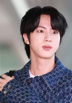 Jin (BTS) hóa nhân viên đa năng trong chương trình thực tế mới