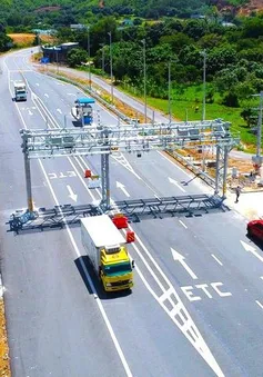 Bỏ barie tại trạm thu phí: Cần sớm có cơ chế