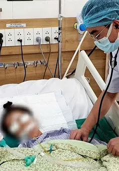 Nguy kịch vì tin "thầy lang" uống nước kiềm chữa bệnh