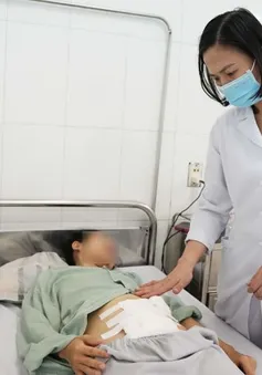 Cứu sống người phụ nữ sốc mất máu do chửa ngoài tử cung hiếm gặp