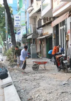 TP Hồ Chí Minh đẩy nhanh sửa chữa vỉa hè trước 30/4