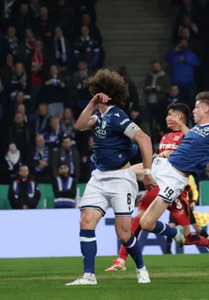 Bayer Leverkusen bị đội bóng hạng 3 loại khỏi Cúp Quốc gia Đức