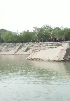 Nghệ An: Sạt lở vì khai thác cát, người dân bất an