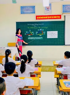 Bộ Giáo dục và Đào tạo thông tin về đề xuất học 2 buổi/ngày