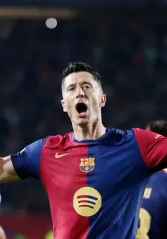 Lewandowski tỏa sáng, Barca thắng đậm Dortmund