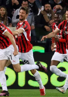 AC Milan giành chiến thắng dễ dàng trên sân khách
