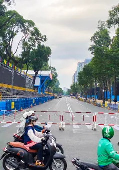 Khán đài 5.000 chỗ sắp hoàn thiện cho đại lễ 50 năm Giải phóng miền Nam