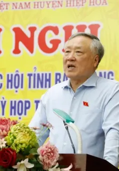 Phó Thủ tướng Thường trực Nguyễn Hòa Bình tiếp xúc cử tri tại Bắc Giang