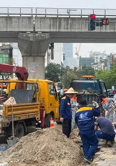 Hà Nội xén vỉa hè, thu hẹp dải phân cách để “gỡ nút” ùn tắc