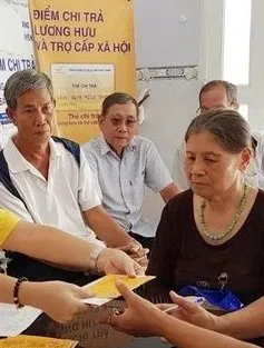 Bộ Nội vụ nói gì về kiến nghị điều chỉnh lương hưu cho người nghỉ hưu sớm?