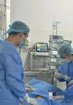 Cứu sống bệnh nhân quá liều thuốc hạ huyết áp bằng kỹ thuật ECMO