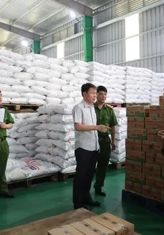 Hàng trăm tấn dầu ăn, bột canh, hạt nêm giả đã bán cho bếp ăn tập thể