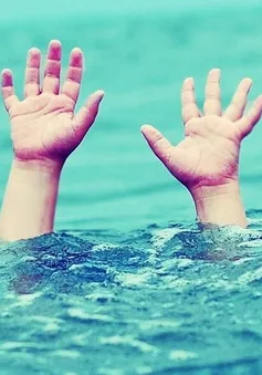 Đi soi cua cùng ông ngoại, thiếu niên 16 tuổi nghi đuối nước ở sông Cầu