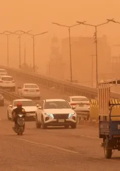 Bão cát mù mịt cản trở tầm nhìn tại Iraq, gần 400 người nhập viện