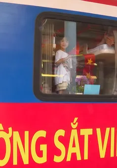 Đoàn tàu Thống Nhất - Chuyến tàu mang tên Hòa Bình
