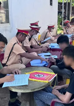“Quái xế nhí” chuẩn bị mở giải đua xe trái phép, công an ập đến bắt giữ