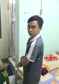 Bắt 2 thanh niên khống chế chủ nhà nghỉ, cướp 16 cây vàng