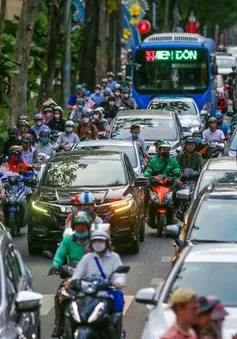 Hà Nội, TP Hồ Chí Minh siết tiêu chuẩn khí thải ô tô cao hơn từ 1/2026