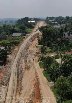 Tăng tốc hoàn thành đường nối với cao tốc Nội Bài - Lào Cai trước 30/6