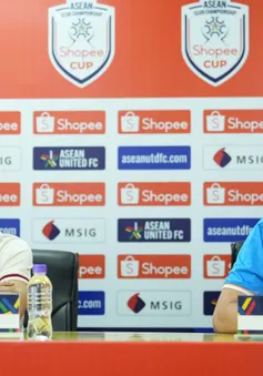HLV Polking thận trọng trước trận chung kết lượt đi gặp Buriram United