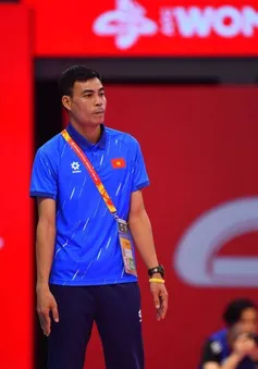 HLV Nguyễn Đình Hoàng tự hào về các học trò, dù kết quả chưa trọn vẹn