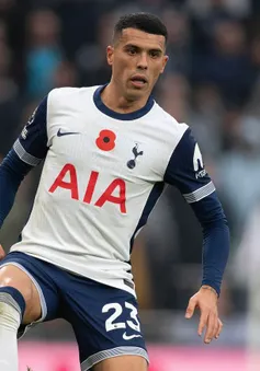 Khủng hoảng khu trung tuyến, Tottenham sẽ ra sân với hàng tiền vệ nào ở Europa League?