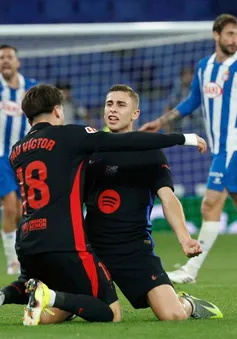 Barcelona đánh bại Espanyol 2-0 – Chính thức đăng quang La Liga 2024/25