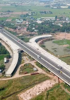 Kiên quyết không đội vốn, không kéo dài thời gian thực hiện các công trình, dự án quan trọng quốc gia