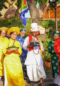 Khánh Hòa rộn ràng mùa lễ hội.