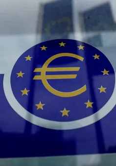 ECB cảnh báo thị trường sôi động "không đồng bộ" với thế giới bất ổn