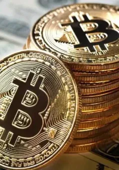 Hai thế cực đối lập giữa bitcoin và USD