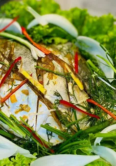 Cuối tuần đổi vị với món cá chim hấp xì dầu đậm đà, thơm nức mũi